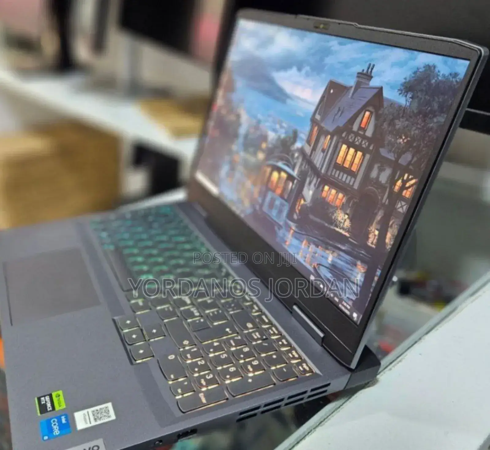 New Laptop Lenovo LOQ 15ARP9 16GB Intel Core I5 SSD 512GB