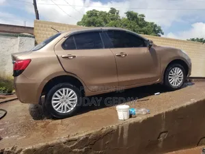 Suzuki RE 2021 Burgundy