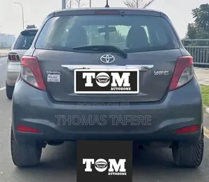 Toyota Yaris 2012 Black