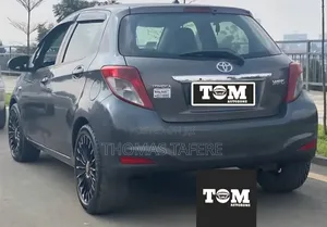 Toyota Yaris 2012 Black