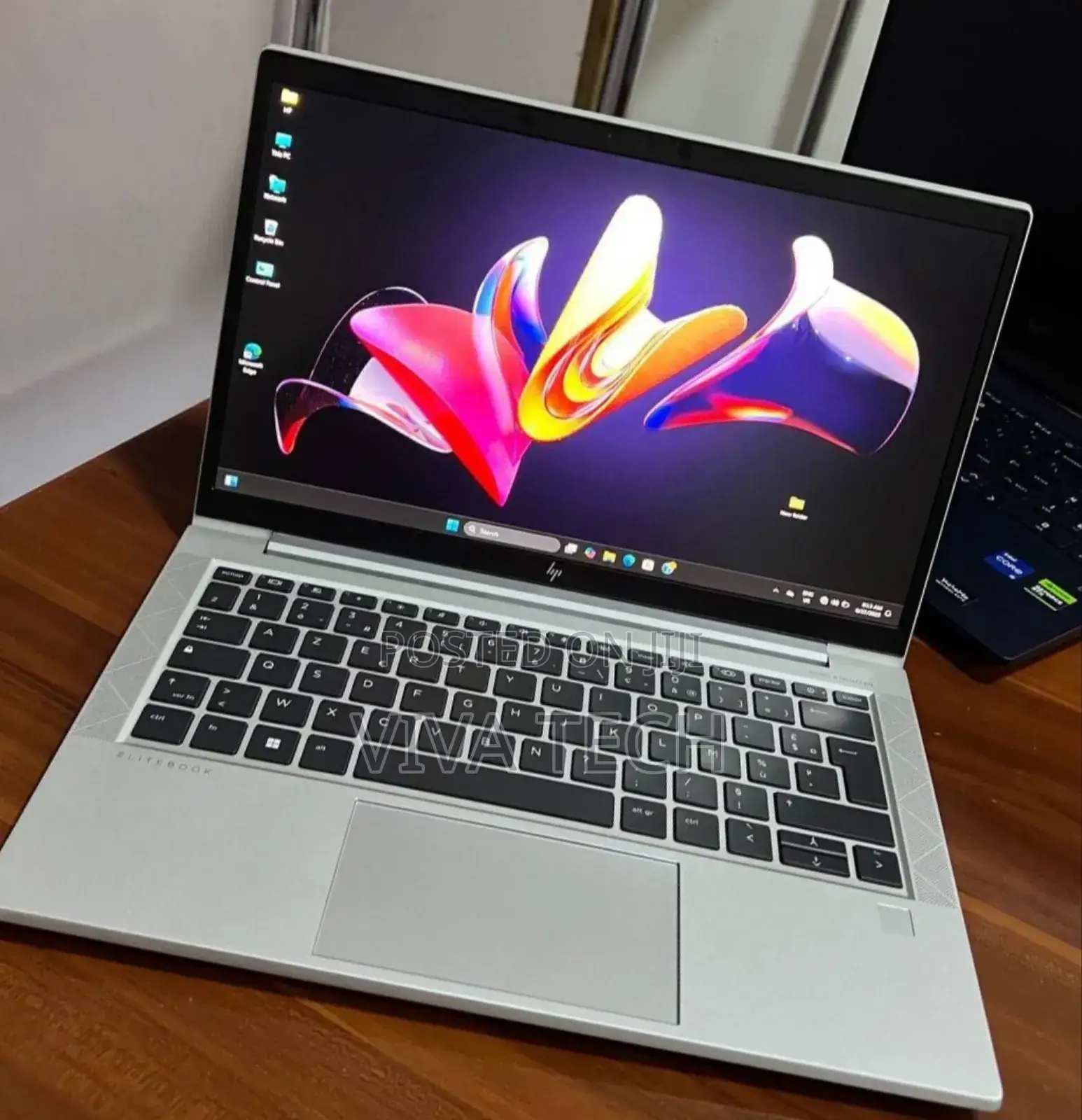 New Laptop HP EliteBook 835 G7 16GB AMD Ryzen 5 SSD 512GB