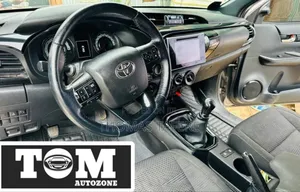 Toyota Hilux 2017 Silver