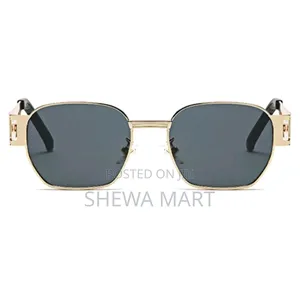 Unisex Retro Punk Metal Hollow Square Frame Fashion Glasses for Summer