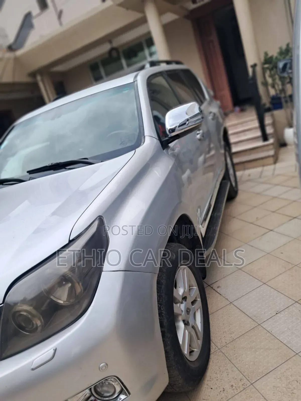 Toyota Land Cruiser Prado 2012 Off white