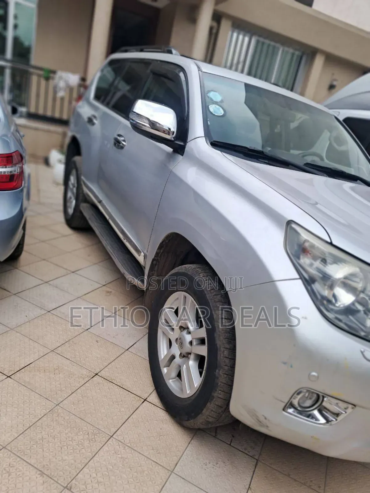 Toyota Land Cruiser Prado 2012 Off white