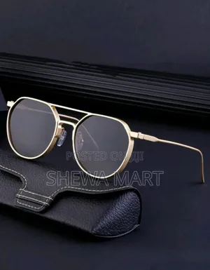 Photo - Men Metal Frame Round Retro Driving Fashion Glasses, Fashionable For