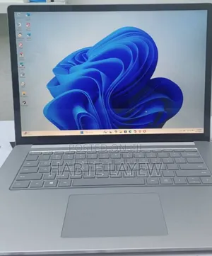 New Laptop Microsoft Surface 8GB AMD Ryzen 7 SSD 256GB