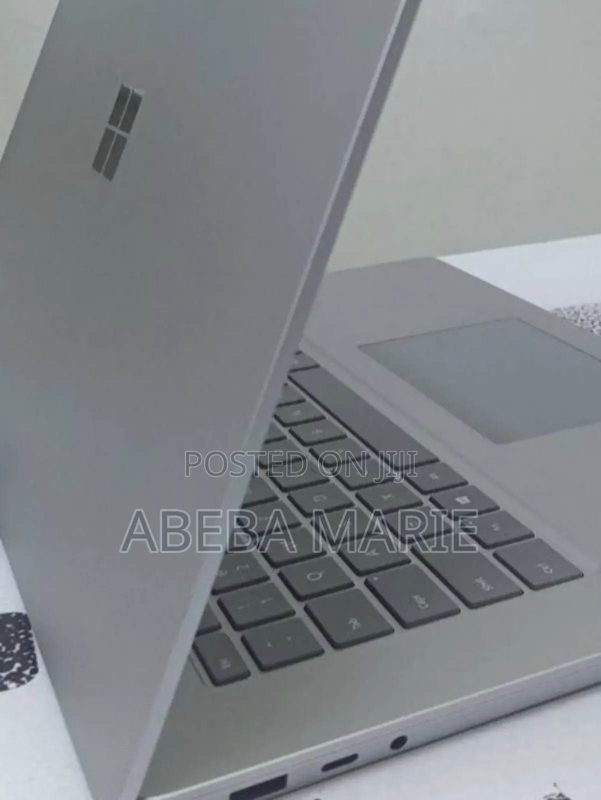 New Laptop Microsoft Surface Laptop 4 8GB AMD Ryzen 7 SSD 256GB