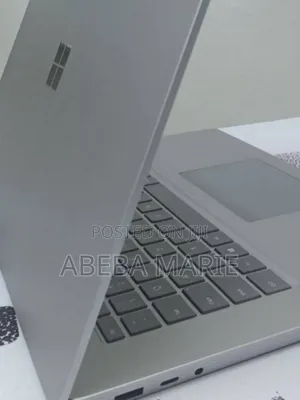 New Laptop Microsoft Surface Laptop 4 8GB AMD Ryzen 7 SSD 256GB