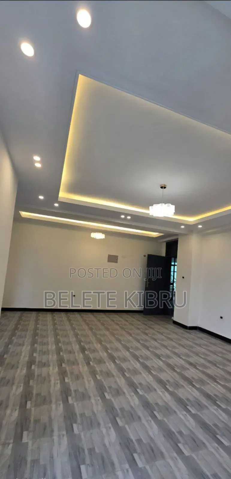 Furnished 2bdrm Condo in 40/60 ኮንዶሚንየም, Bole for sale