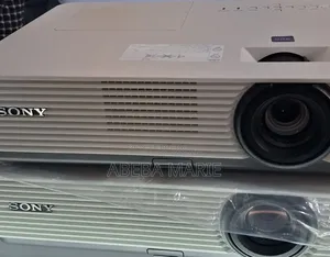 Sony VPL-Dx221 Projector
