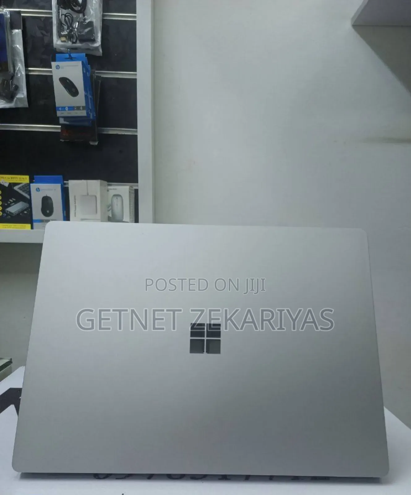 New Laptop Microsoft Surface Laptop 4 8GB AMD Ryzen 7 SSD 256GB