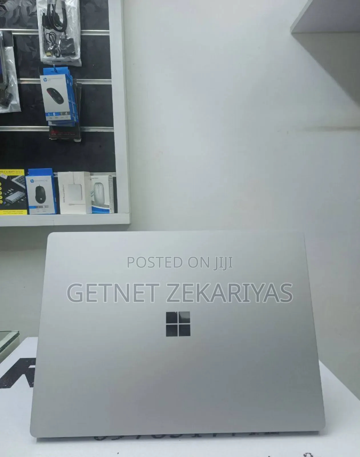 New Laptop Microsoft Surface Laptop 4 8GB AMD Ryzen 7 SSD 256GB