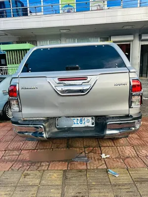 Toyota Hilux 2017 Silver