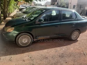 Toyota Platz 2001 Green