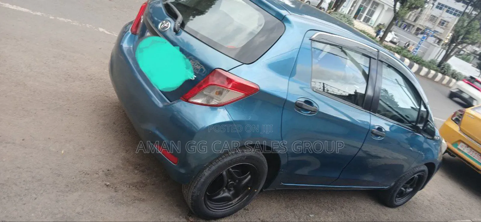 Toyota Yaris 2012 Blue