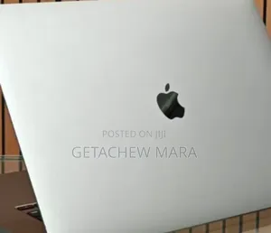 New Laptop Apple MacBook Pro 2019 16GB Intel Core I7 SSD 512GB