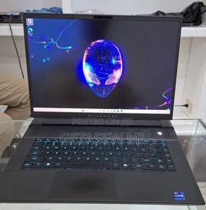 New Laptop Alienware Area-51m 32GB Intel Core i9 SSD 1T