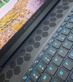 New Laptop Alienware Area-51m 32GB Intel Core i9 SSD 1T