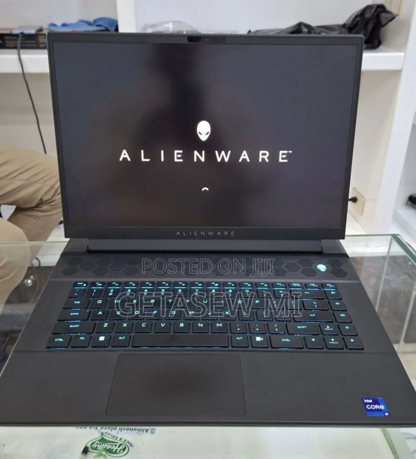 New Laptop Alienware Area-51m 32GB Intel Core i9 SSD 1T