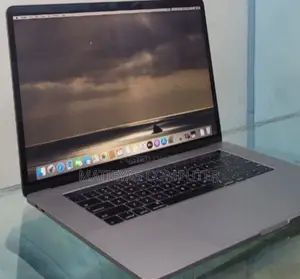 Photo - New Laptop Apple MacBook Pro 2019 32GB Intel Core I9 SSD 512GB