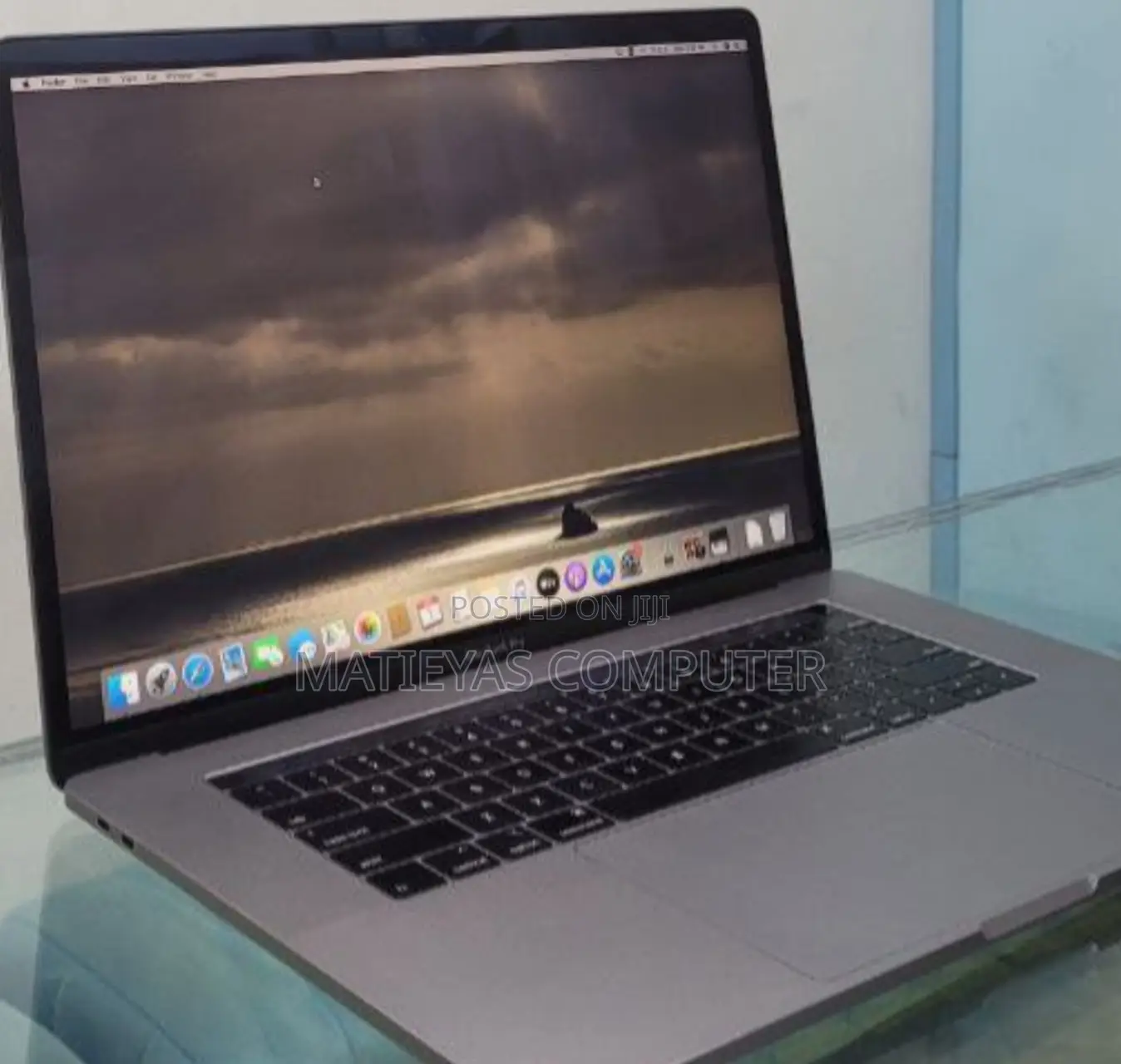 New Laptop Apple MacBook Pro 2019 32GB Intel Core I9 SSD 512GB
