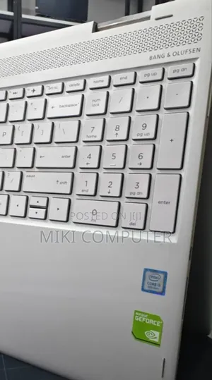 New Laptop HP Envy X360 8GB Intel Core i5 SSD 512GB