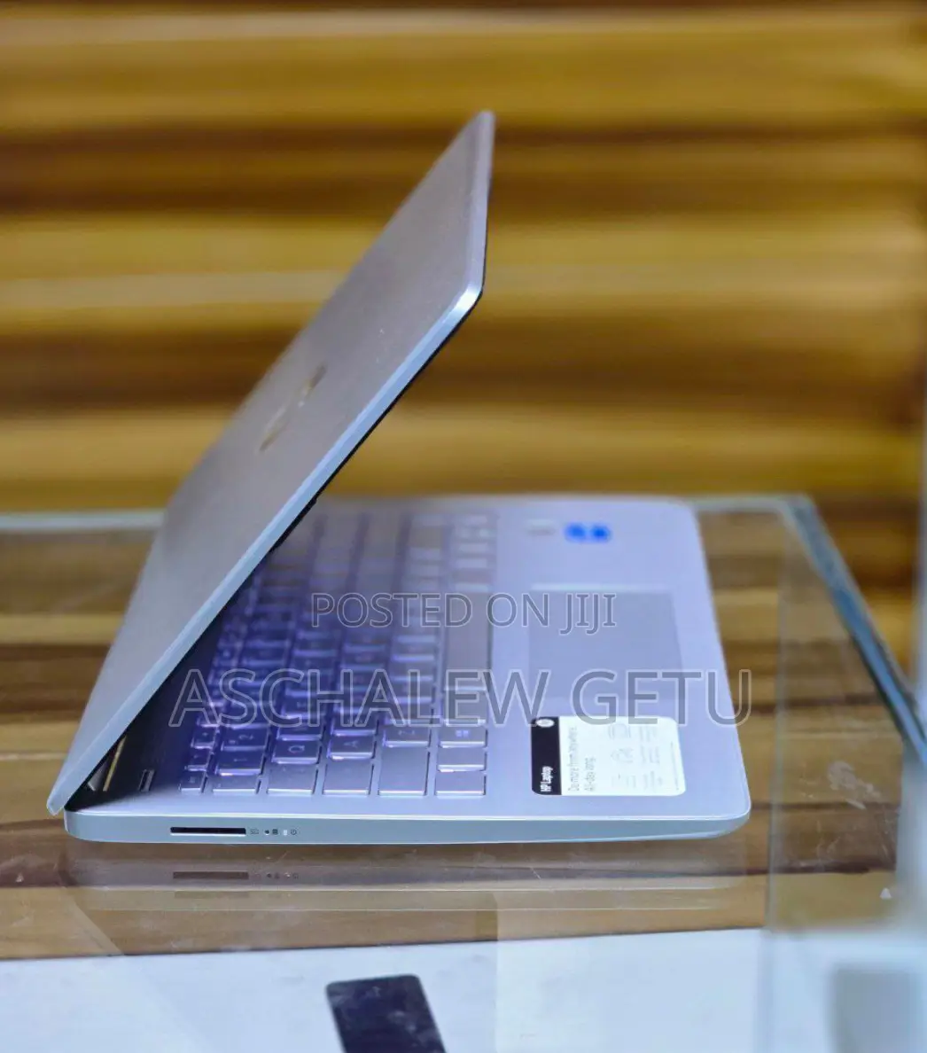 New Laptop HP Stream Notebook 8GB Intel Core I3 SSD 256GB