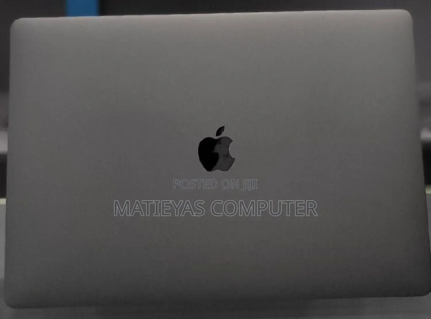 New Laptop Apple MacBook Pro 2019 16GB Intel Core I7 SSD 512GB