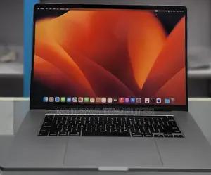 New Laptop Apple MacBook Pro 2019 16GB Intel Core I7 SSD 512GB