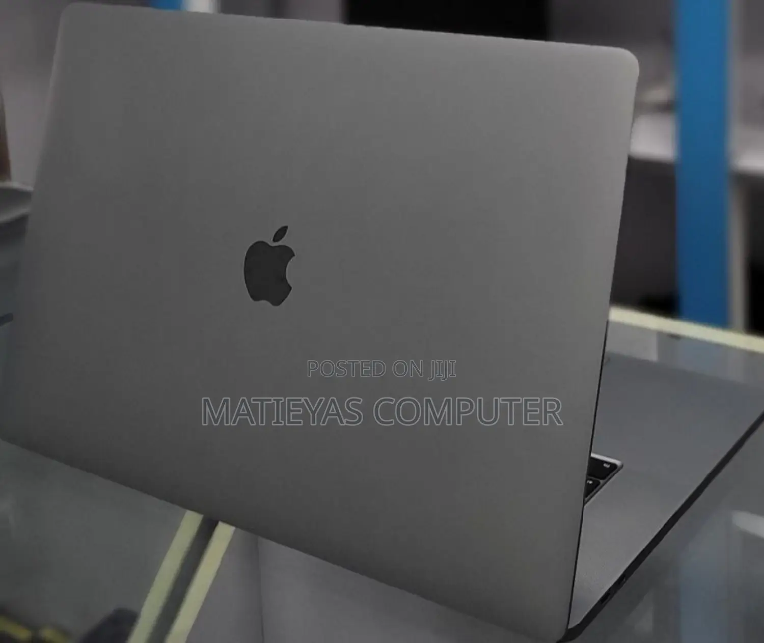New Laptop Apple MacBook Pro 2019 16GB Intel Core I7 SSD 512GB