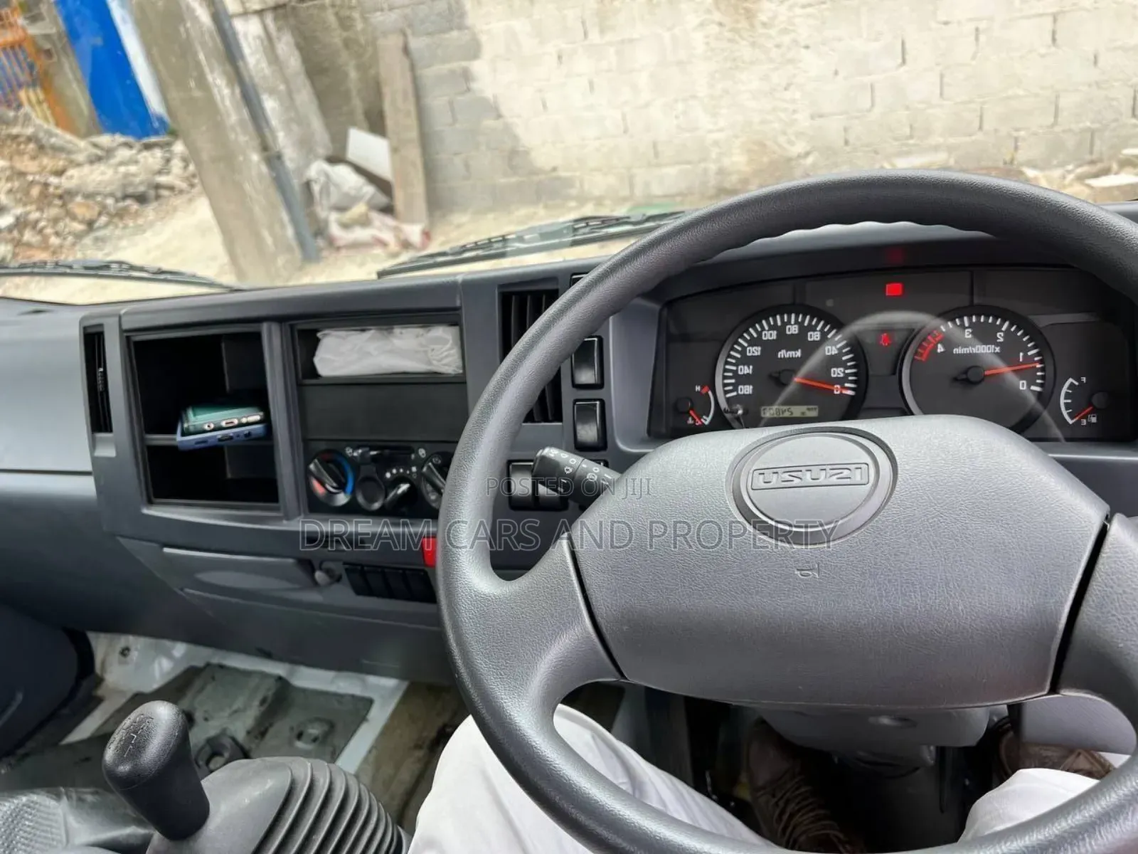 Isuzu NPR Obama 2025 Bank Option