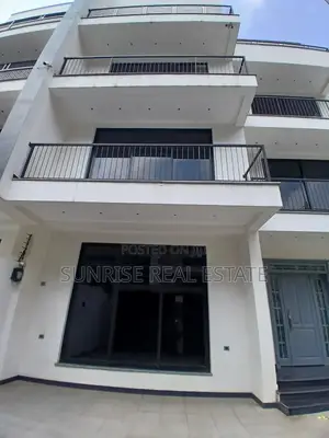 8bdrm House in Bole Bulbula for sale
