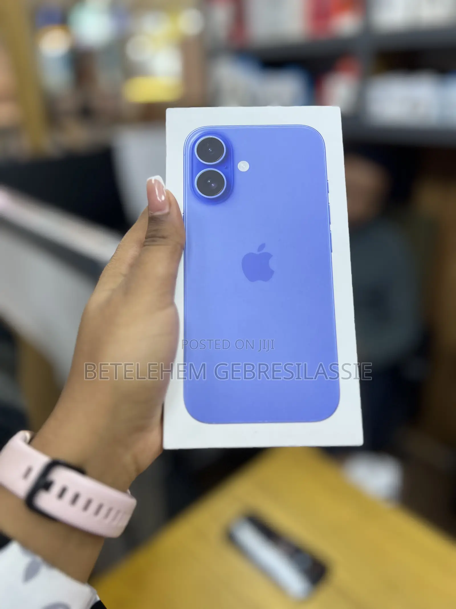 New Apple iPhone 16 128 GB Blue