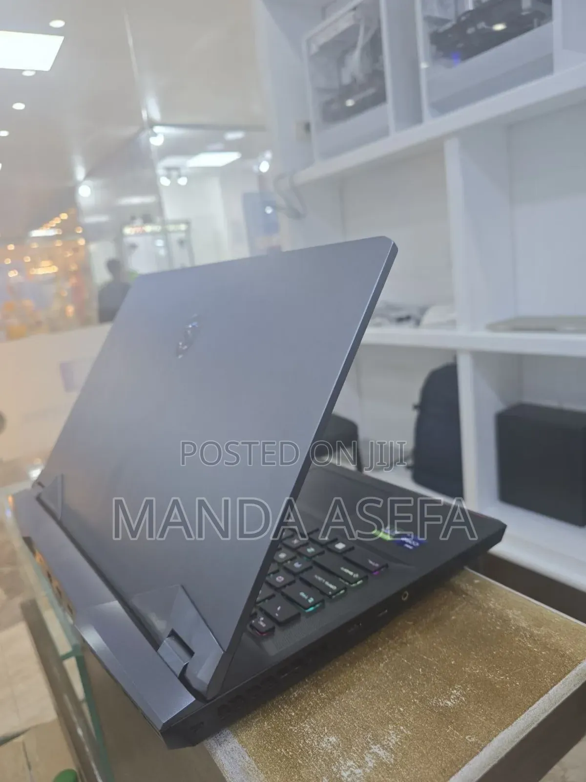 New Laptop MSI Raider GE76 12UGS 16GB Intel Core i9 SSD 1T