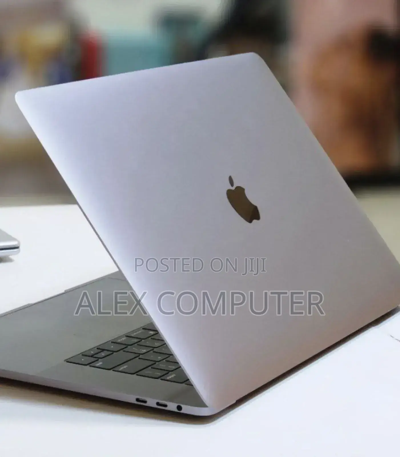 New Laptop Apple MacBook Pro 2019 32GB Intel Core I9 SSD 1T