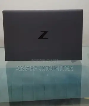 New Laptop HP ZBook Firefly G8 16GB Intel Core I7 SSD 512GB