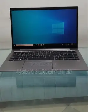 New Laptop HP ZBook Firefly G8 16GB Intel Core I7 SSD 512GB