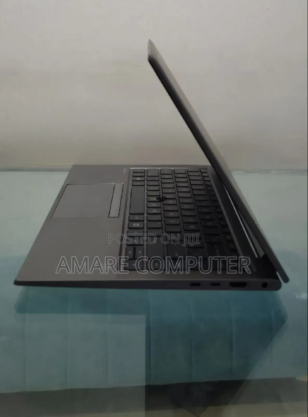 New Laptop HP ZBook Firefly G8 16GB Intel Core I7 SSD 512GB