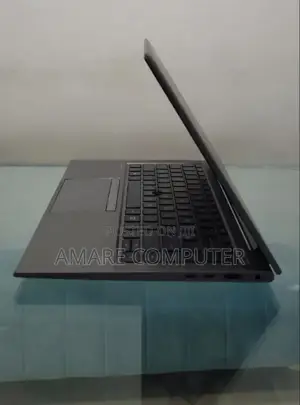 New Laptop HP ZBook Firefly G8 16GB Intel Core I7 SSD 512GB