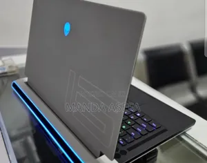 New Laptop Alienware M17x R2 32GB Intel Core I7 SSD 512GB