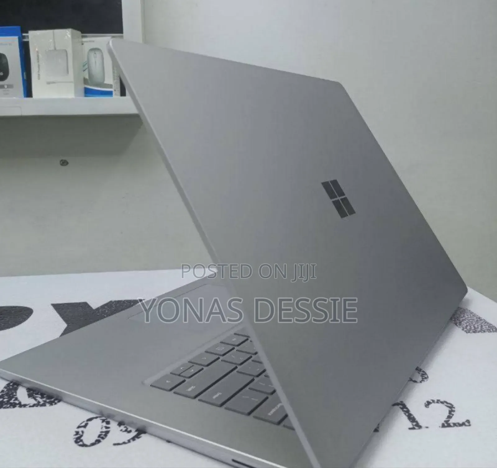 New Laptop Microsoft Surface Laptop 4 8GB AMD Ryzen 7 SSD 256GB