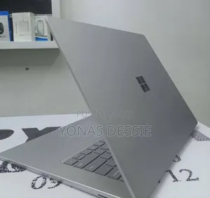 New Laptop Microsoft Surface Laptop 4 8GB AMD Ryzen 7 SSD 256GB
