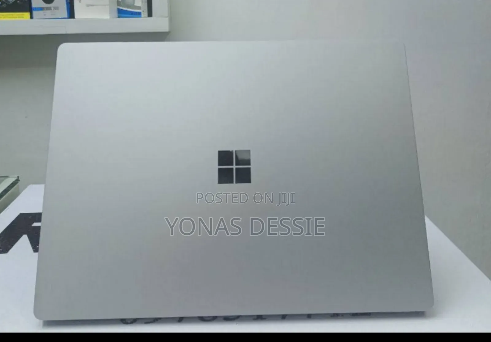 New Laptop Microsoft Surface Laptop 4 8GB AMD Ryzen 7 SSD 256GB