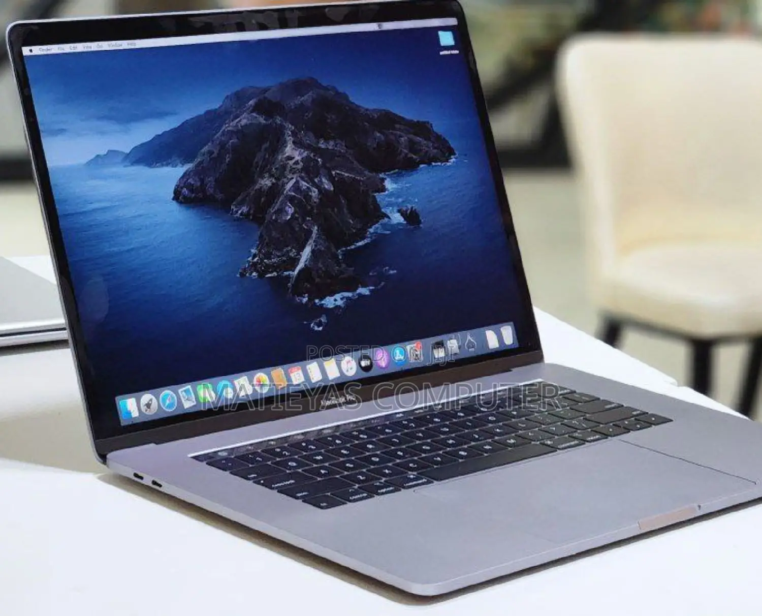 New Laptop Apple MacBook Pro 2019 32GB Intel Core I9 SSD 1T