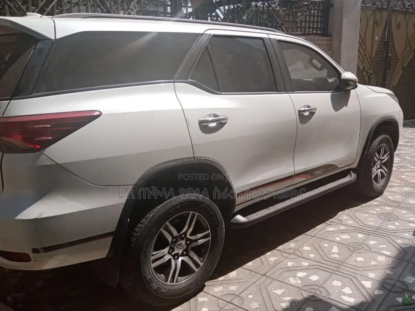 Toyota Fortuner 2022 Ivory