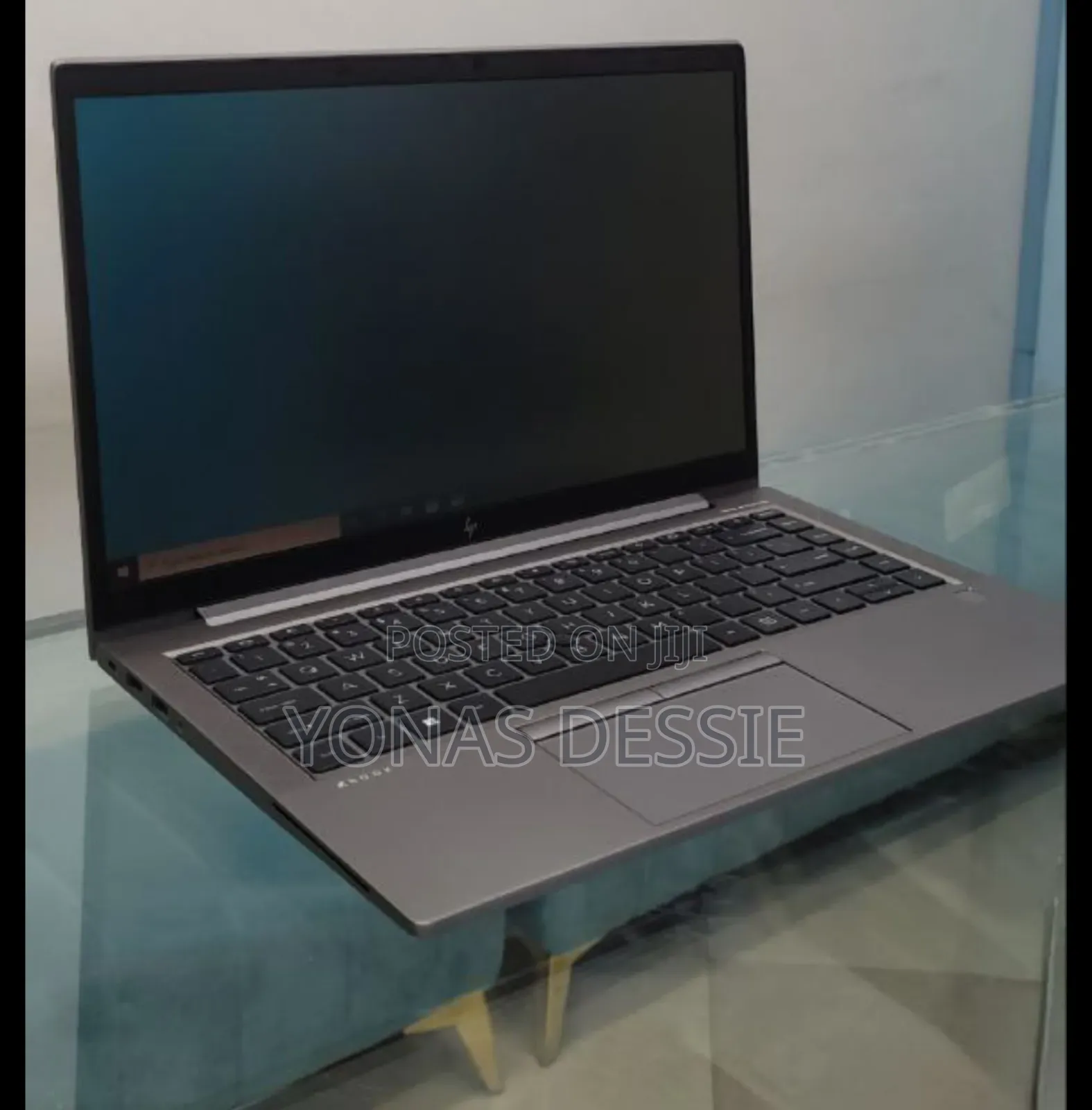 New Laptop HP ZBook Firefly G8 16GB Intel Core I7 SSD 512GB
