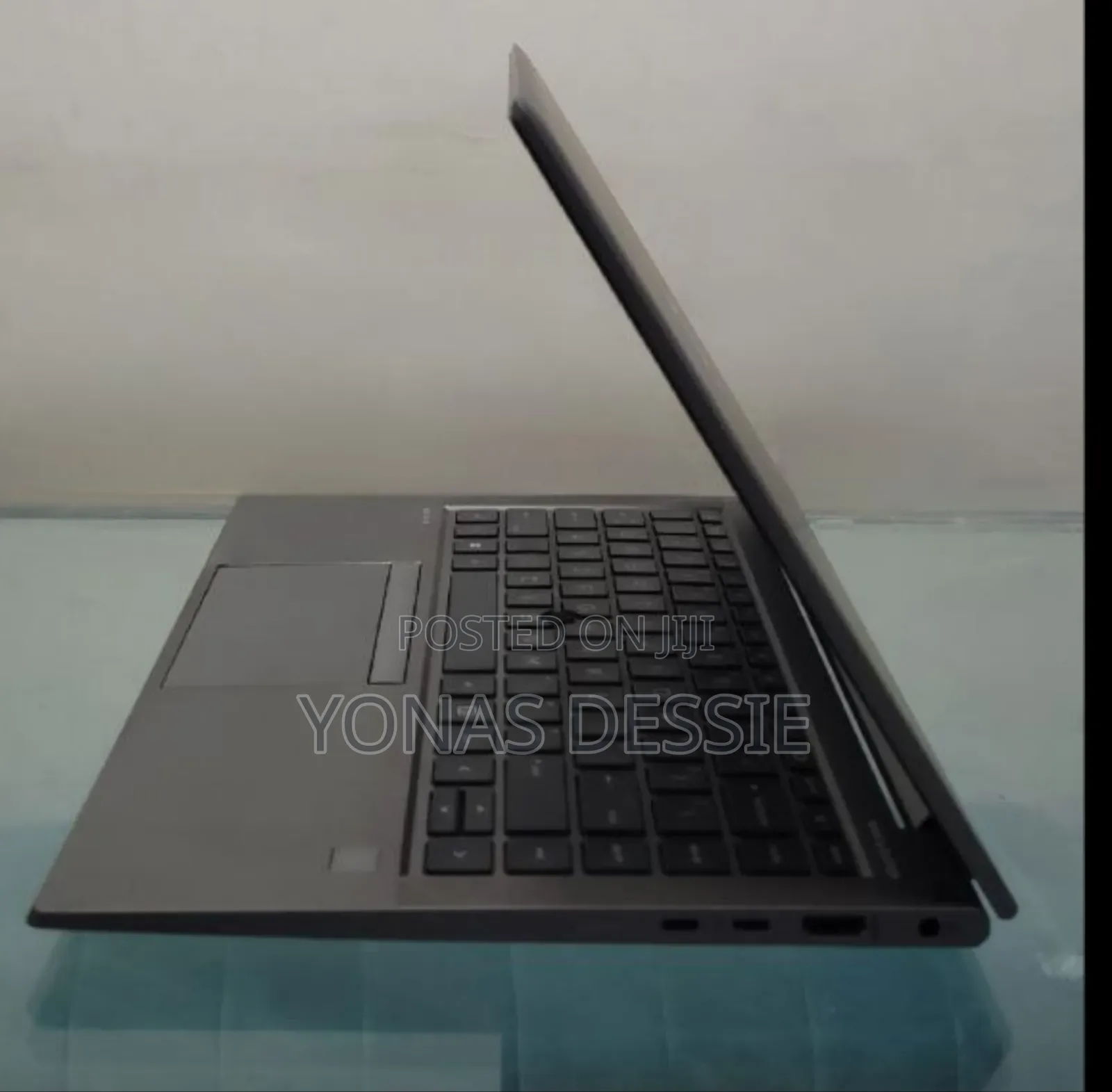 New Laptop HP ZBook Firefly G8 16GB Intel Core I7 SSD 512GB