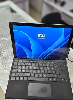 Photo - New Laptop Microsoft Surface Pro 4 8GB Intel Core I5 SSD 256GB