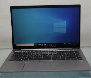 New Laptop HP ZBook Firefly G8 16GB Intel Core I7 SSD 512GB